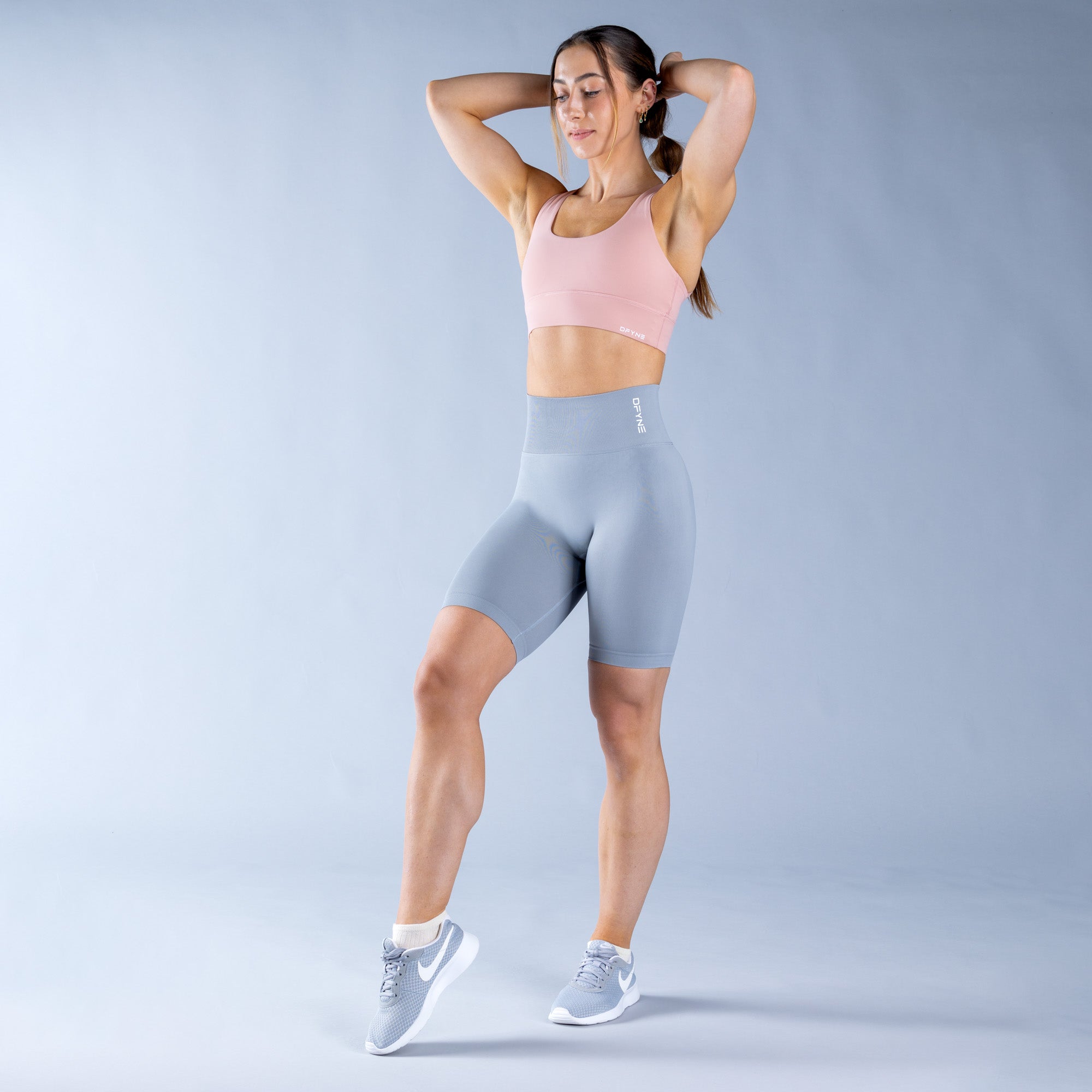 DFYNE Dynamic Kurze Hose Damen Hellgrau | 452KXCUNS