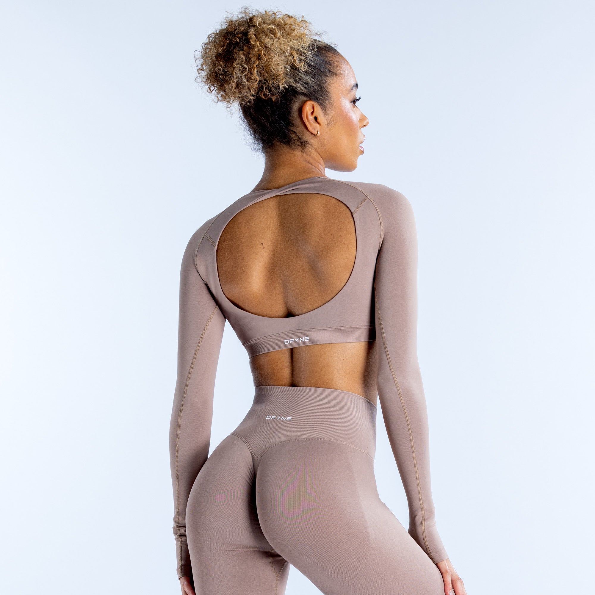 DFYNE Dynamic Long Sleeve Crop Oberteil Damen Beige | 753YEMDCX