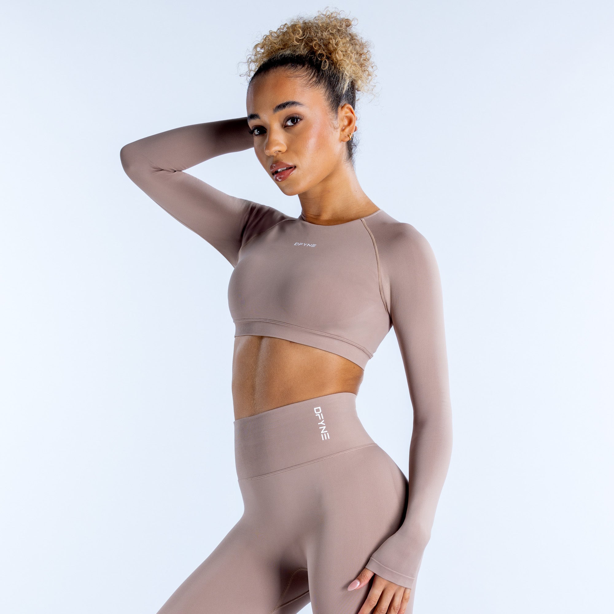 DFYNE Dynamic Long Sleeve Crop Oberteil Damen Beige | 753YEMDCX