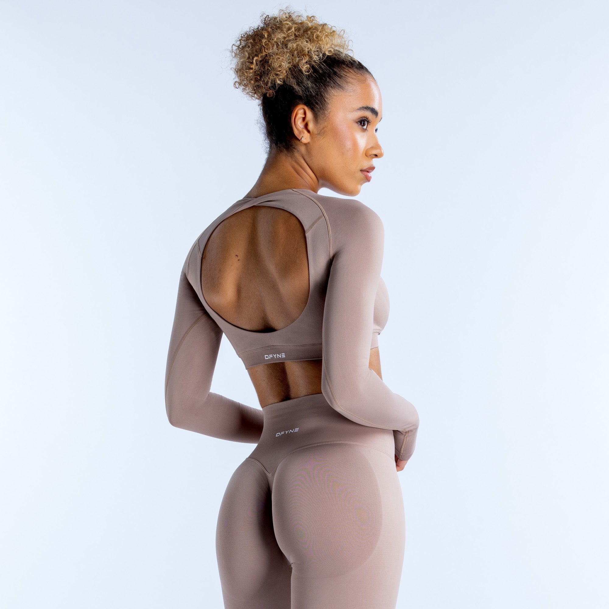 DFYNE Dynamic Long Sleeve Crop Oberteil Damen Beige | 753YEMDCX
