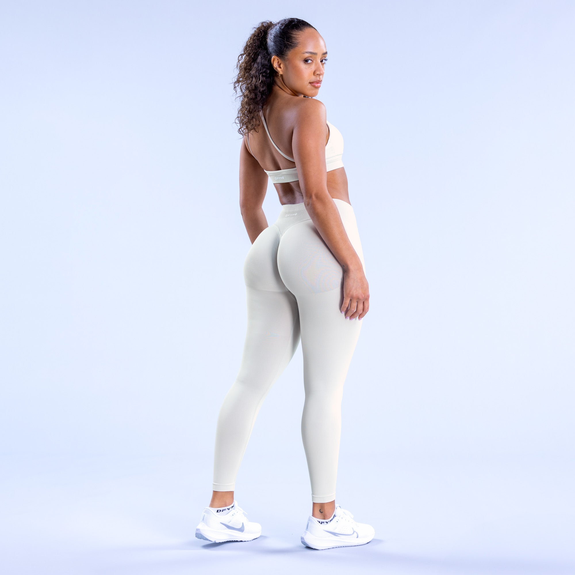 DFYNE Impact Asymmetric Sport BH Damen Weiß | 916SPXFRO