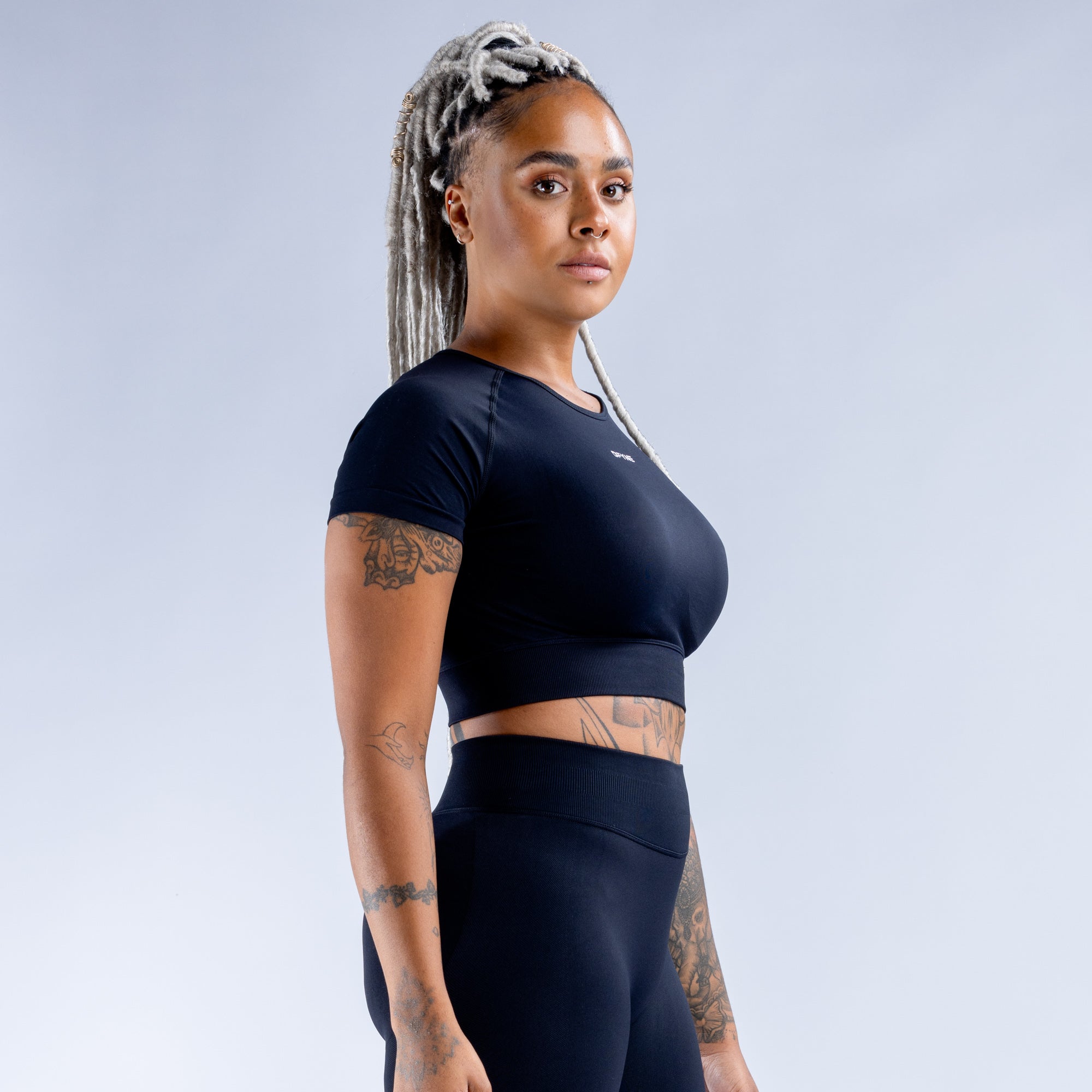 DFYNE Impact Crop Oberteil Damen Schwarz | 063GADRXF