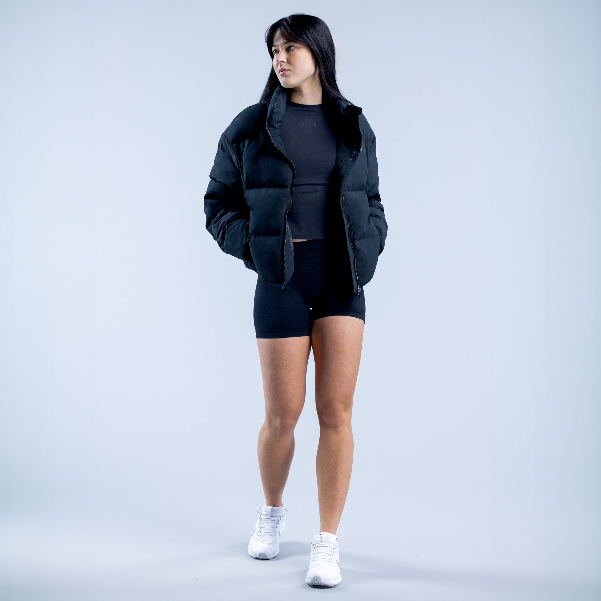 DFYNE Revive Short Down Jacken Damen Schwarz | 837AVGUPC