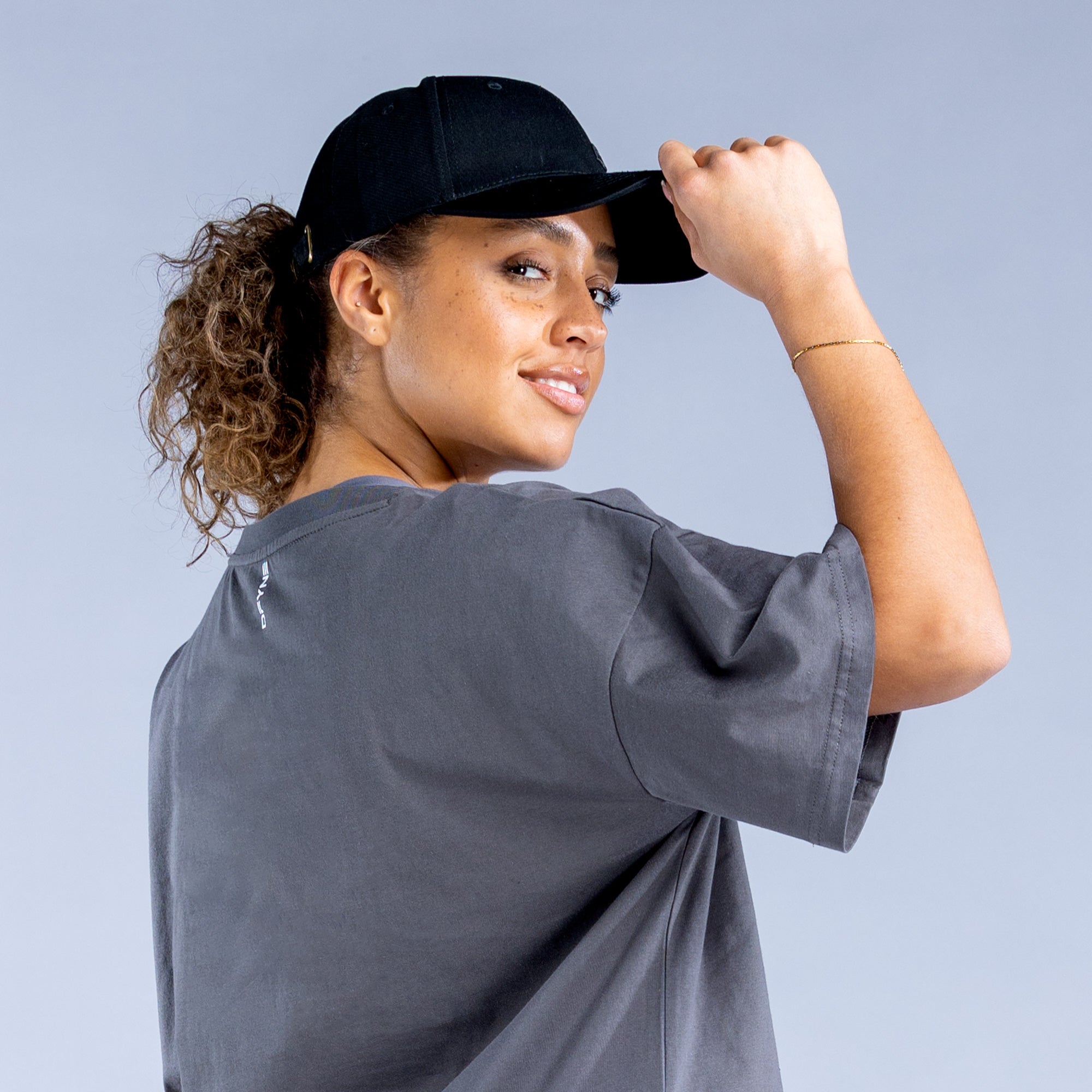 DFYNE Signature Kappe Damen Schwarz | 482NGBCYL