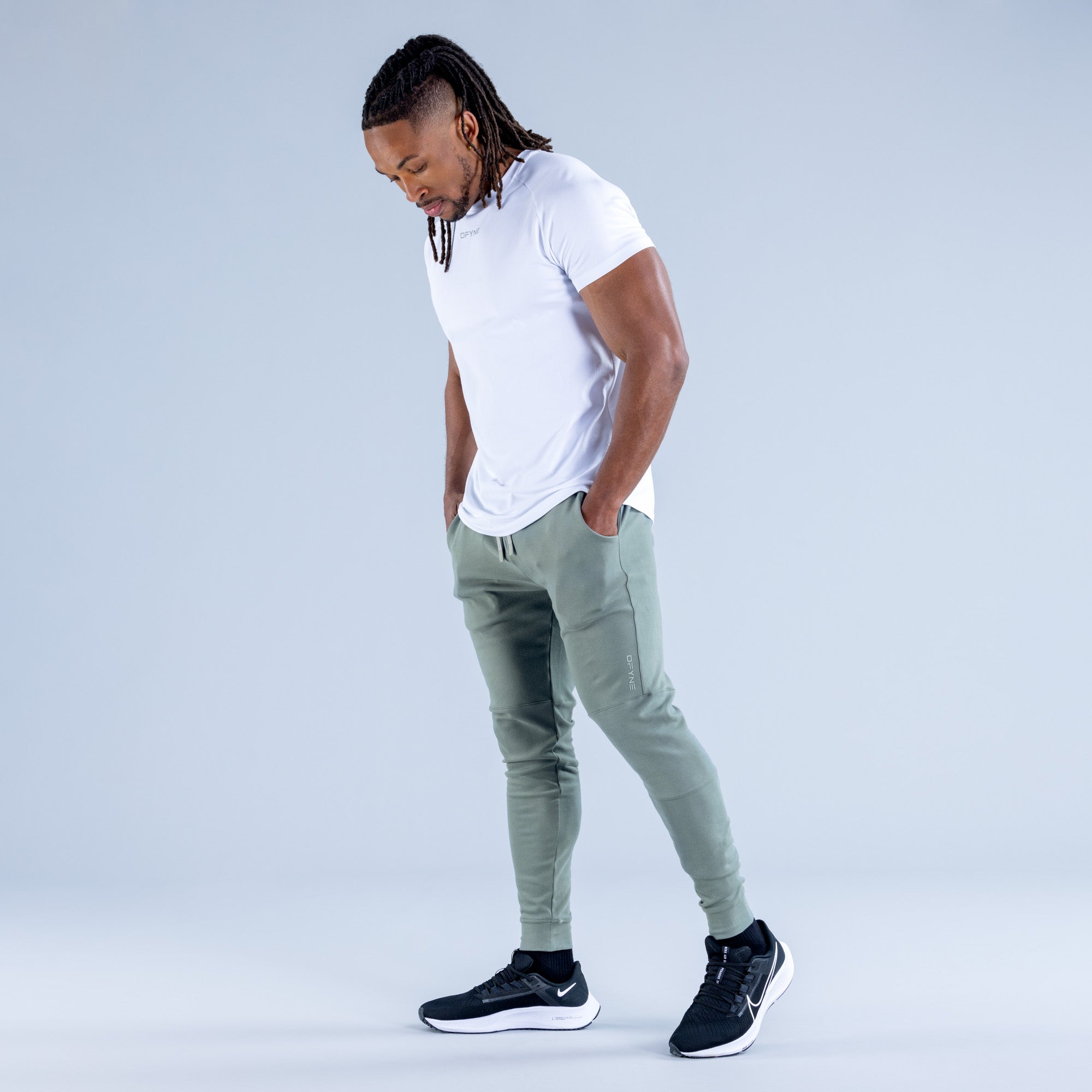 DFYNE Stealth Tapered Jogginghose Herren Olivgrün | 837MPCNHB