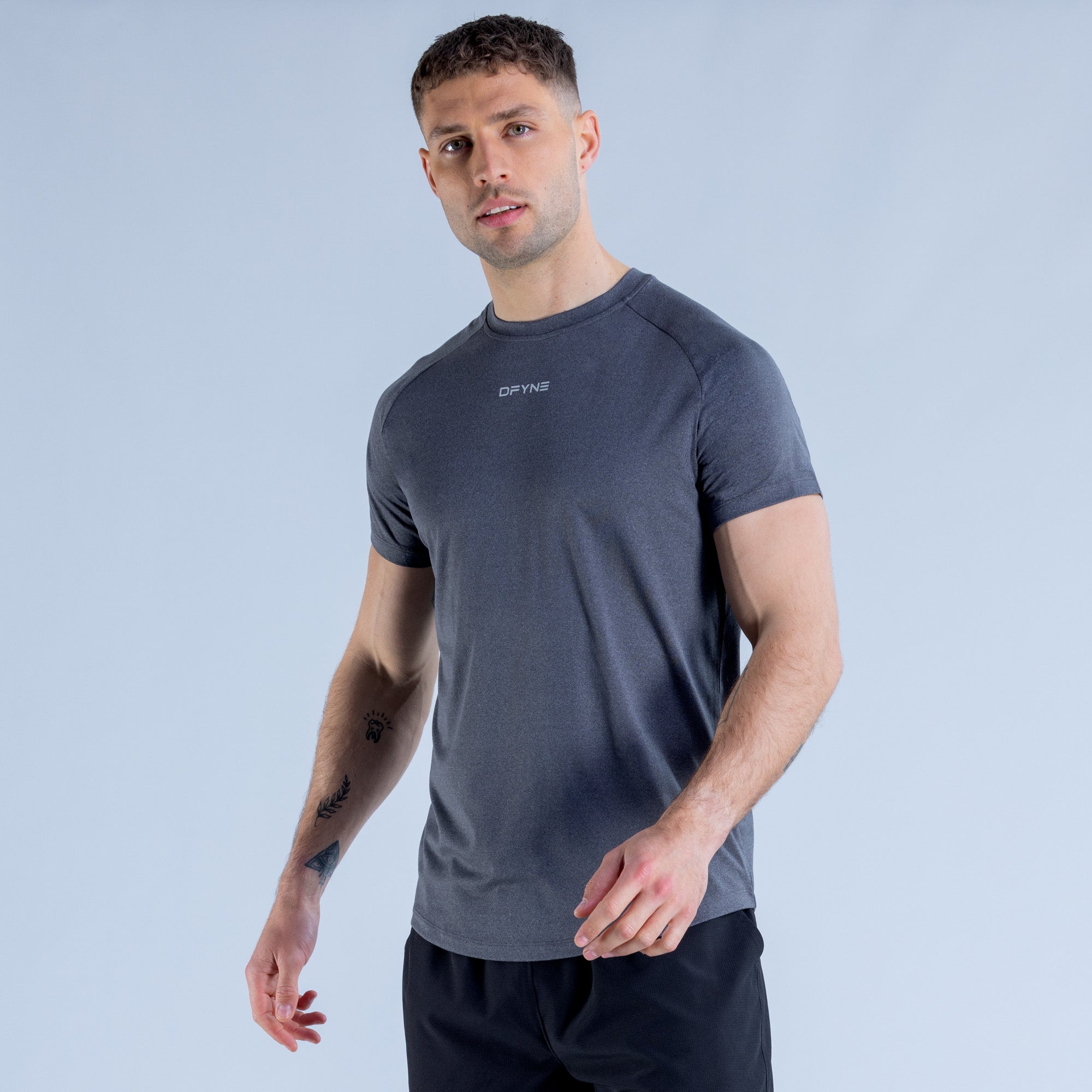 DFYNE Stealth Training T-Shirt Herren Schwarz | 871USNOYF